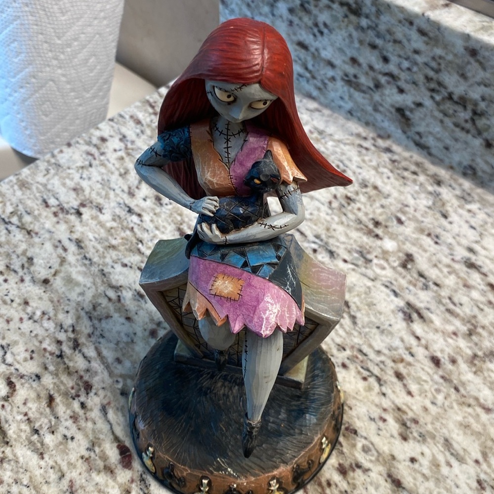 Disney Traditions Jim Shore Sally Smitten Seamstress Figure Nightmare Christmas - Picture 1 of 10